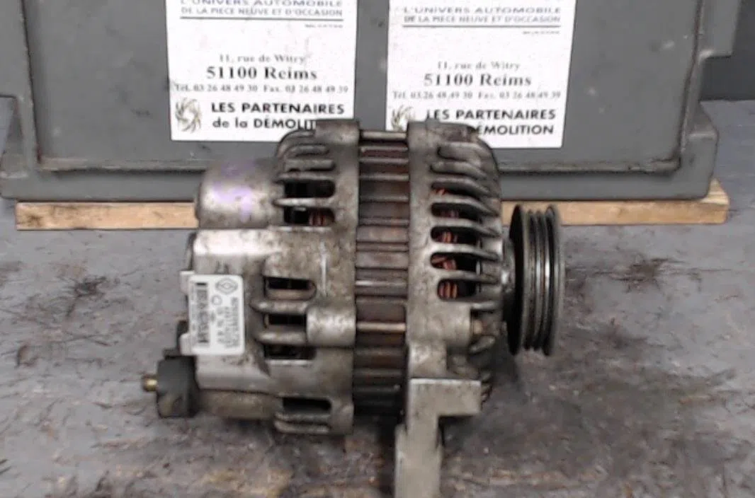 Alternateur RENAULT CLIO 2  CLIO 2 PHASE 1 occasion