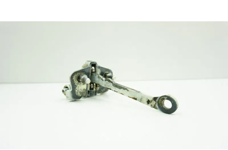 Arret de porte arriere droit pour PEUGEOT 205 PHASE 2