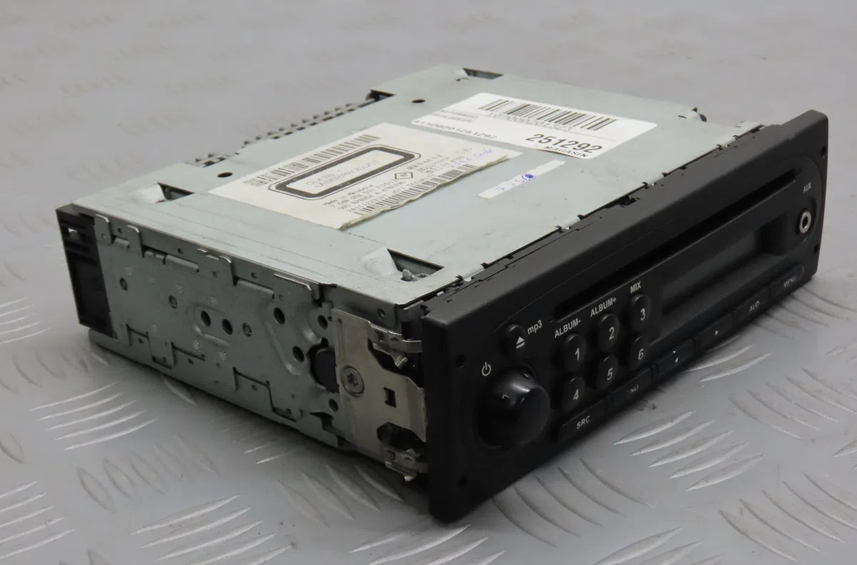 Autoradio Dacia DUSTER (HS_) 1.5 dci (hsmc) (2010-2018) occasion