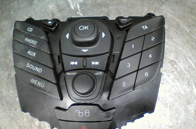 Autoradio Ford FIESTA VI (CB1, CCN) 1.25 (2008-2017) occasion