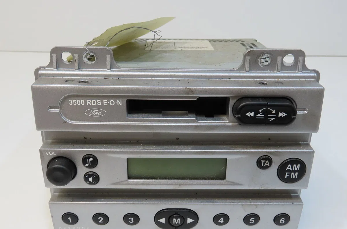 Autoradio Ford FUSION (JU_) 1.4 (2002-2012) occasion