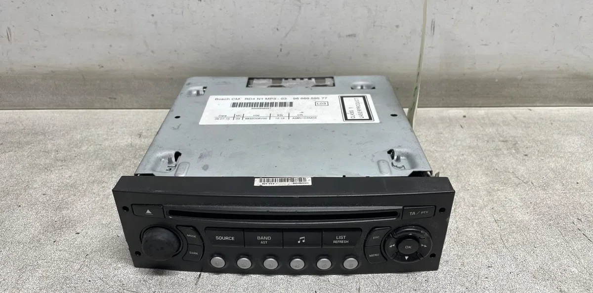Autoradio Peugeot 5008 (0U_, 0E_) 1.6 hdi (2010-2017) occasion