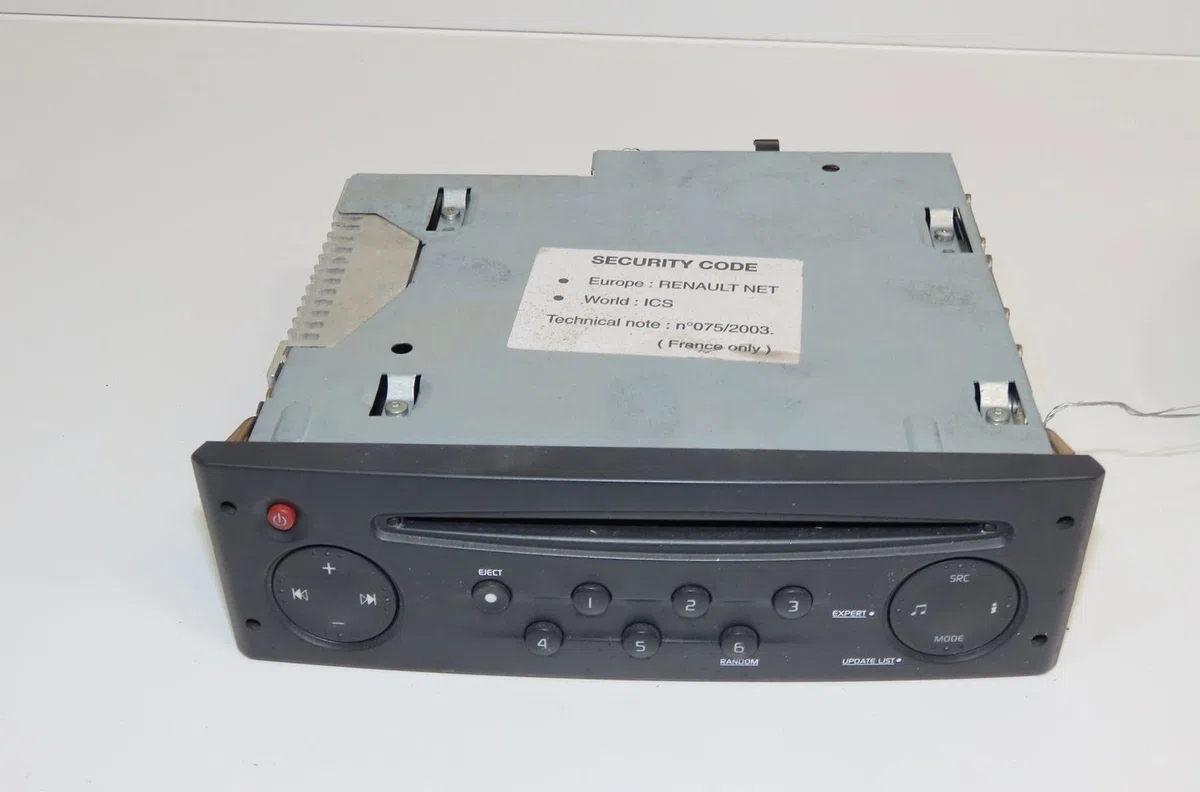 Autoradio Renault CLIO II (BB_, CB_) 1.5 dci (b-c2j) (2004-2012) occasion