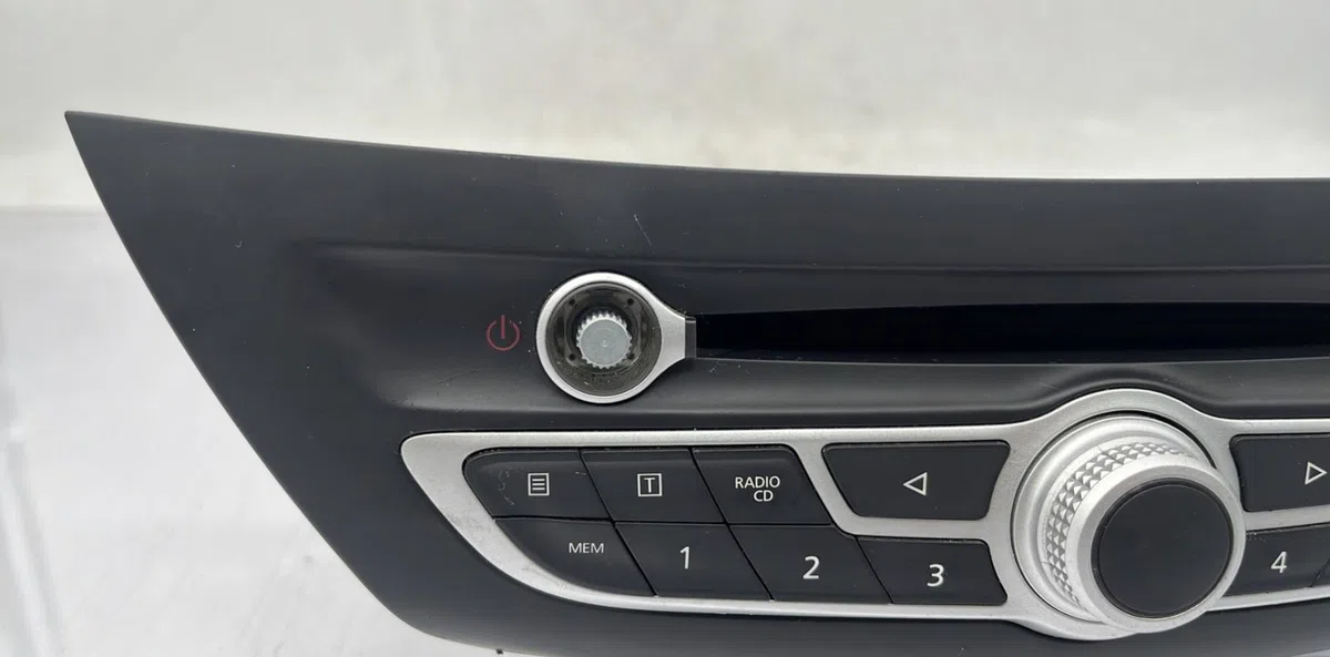 Autoradio RENAULT LAGUNA 3 PHASE 1 COUPE occasion
