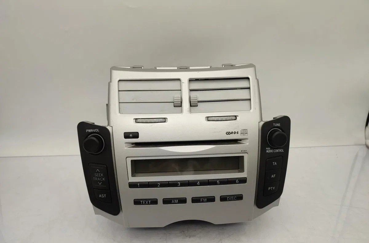 Autoradio TOYOTA YARIS 2 PHASE 1 occasion