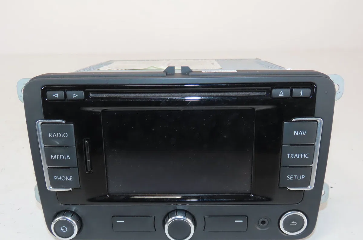 Autoradio Volkswagen BEETLE Décapotable (5C7, 5C8) 2.0 tsi (2012-2019) occasion