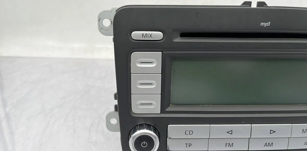 Autoradio VOLKSWAGEN GOLF 5 occasion
