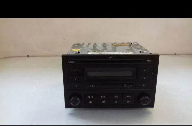 Autoradio Volkswagen POLO (9N_, 9A_) 1.4 16v (2001-2008) occasion