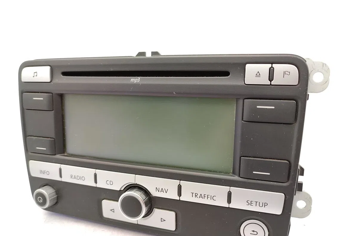 Autoradio VOLKSWAGEN TOURAN 1 PHASE 2 occasion