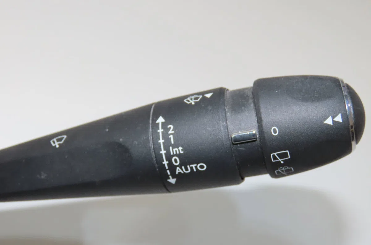 Bloc commodos Citroen C4 II (NC_) 1.2 thp 130 (2014) occasion