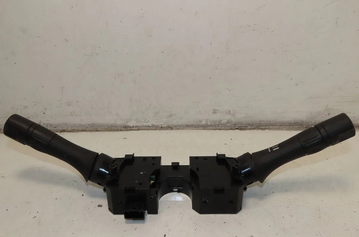 Bloc commodos Nissan MICRA IV (K13K) 1.2 (2010-2015) occasion