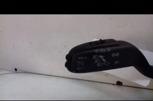 Bloc commodos Seat IBIZA IV (6J5, 6P1) 1.2 (2009-2011) occasion