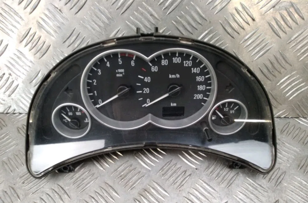 Bloc compteurs Opel TIGRA TwinTop (X04) 1.3 cdti (r97) (2004-2010) occasion
