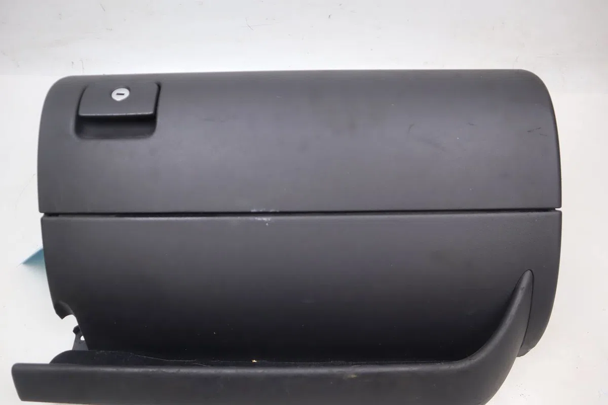 Boite à gants Audi A3 (8L1) 1.9 tdi (1996-2001) occasion