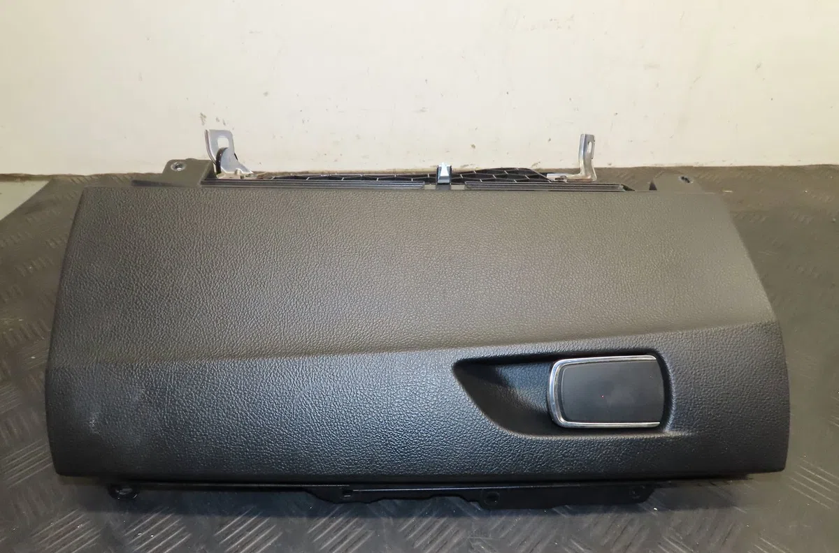 Boite à gants Bmw 1 (F20) 114 d (2012-2015) occasion