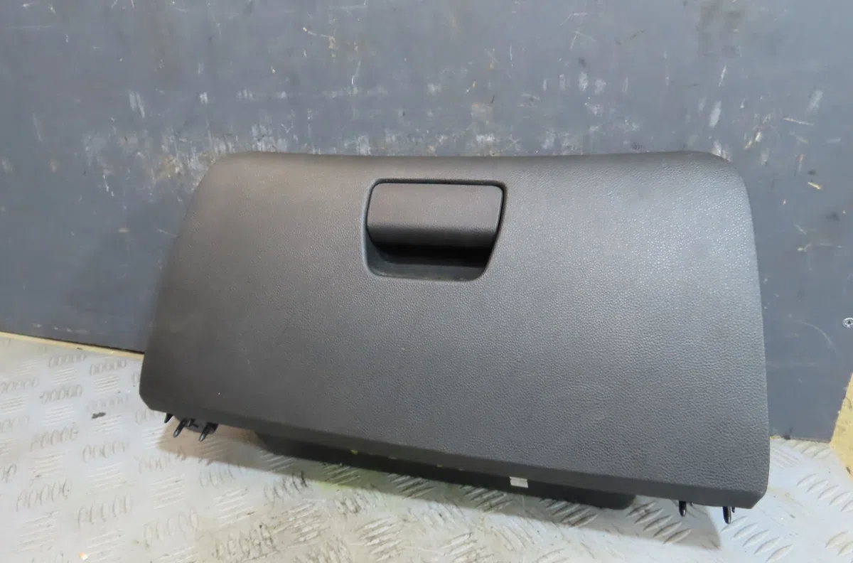 Boite à gants Opel KARL (C16) 1.0 (2015-2018) occasion