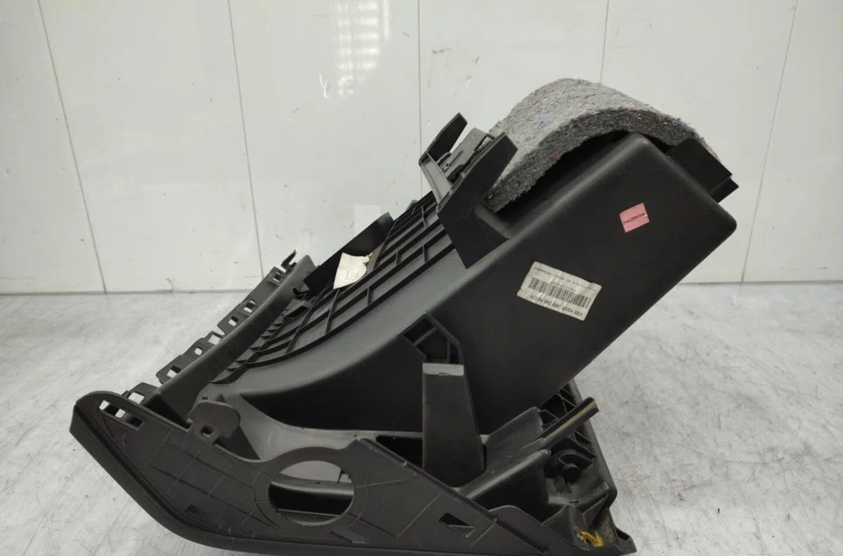 Boite à gants RENAULT SCENIC 3 PHASE 1 occasion