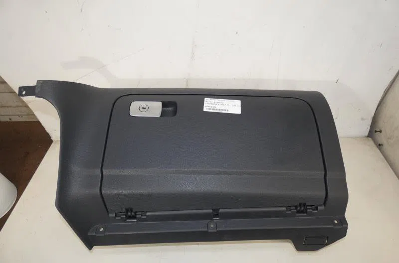 Boite à gants VOLKSWAGEN GOLF 5 occasion