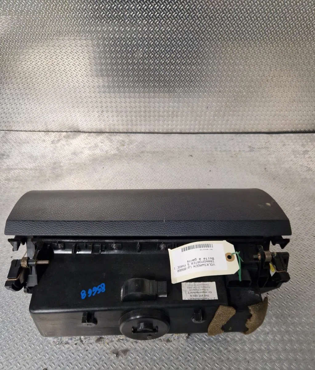 Boite à gants VOLKSWAGEN TRANSPORTER 5 PHASE 1 occasion