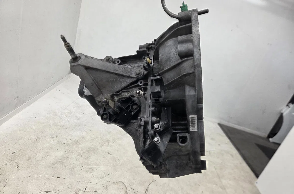 Boîte de vitesses manuelle NISSAN MICRA 3 PHASE 1 occasion — photo 3