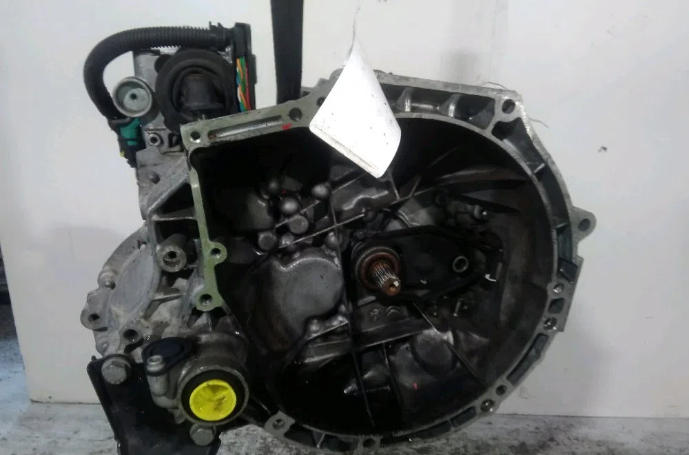 Boîte de vitesses manuelle Peugeot 208 I (CA_, CC_) 1.2 vti 82 (2012) occasion