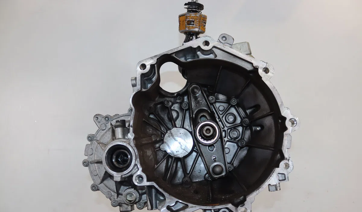 Boîte de vitesses manuelle Skoda FABIA III (NJ3) 1.0 (2014-2021) occasion — photo 2