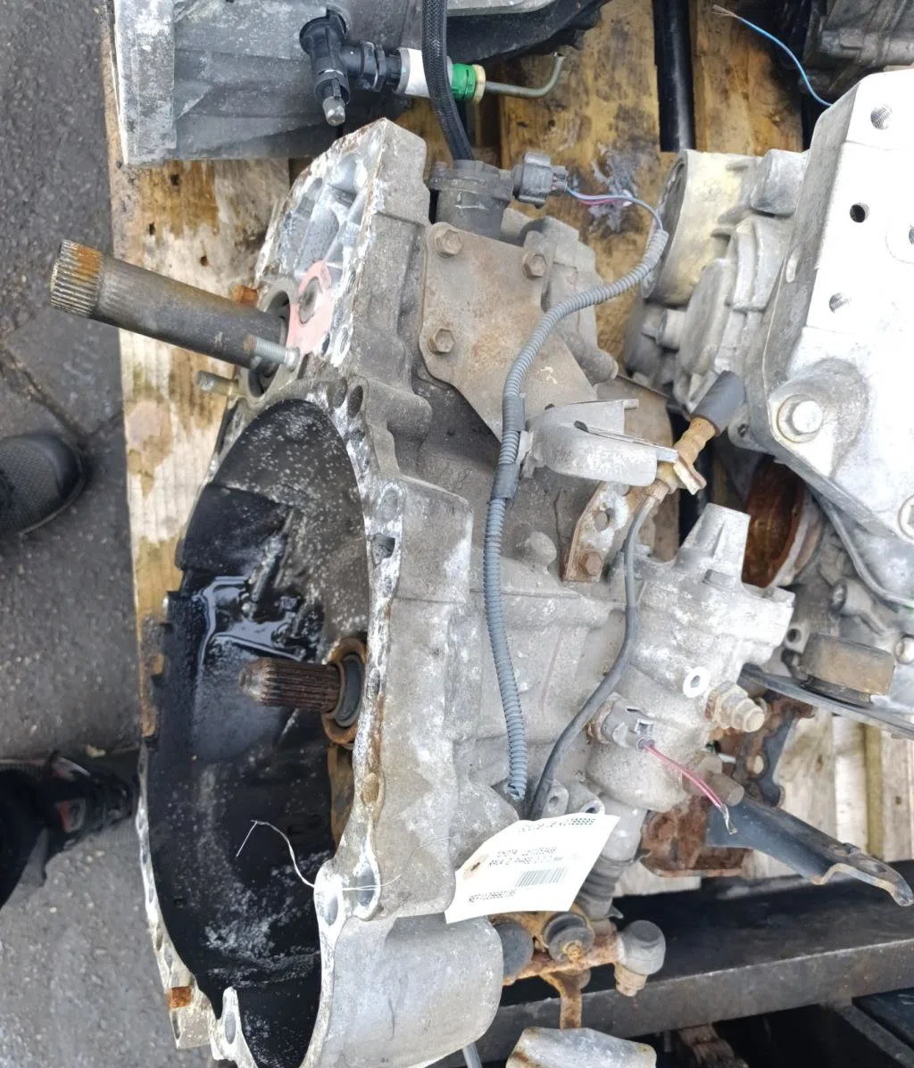 Boîte de vitesses manuelle Toyota RAV 4 II (_A2_) 2.0 d 4wd (cla20_, cla21_) (2001-2005) occasion — photo 4
