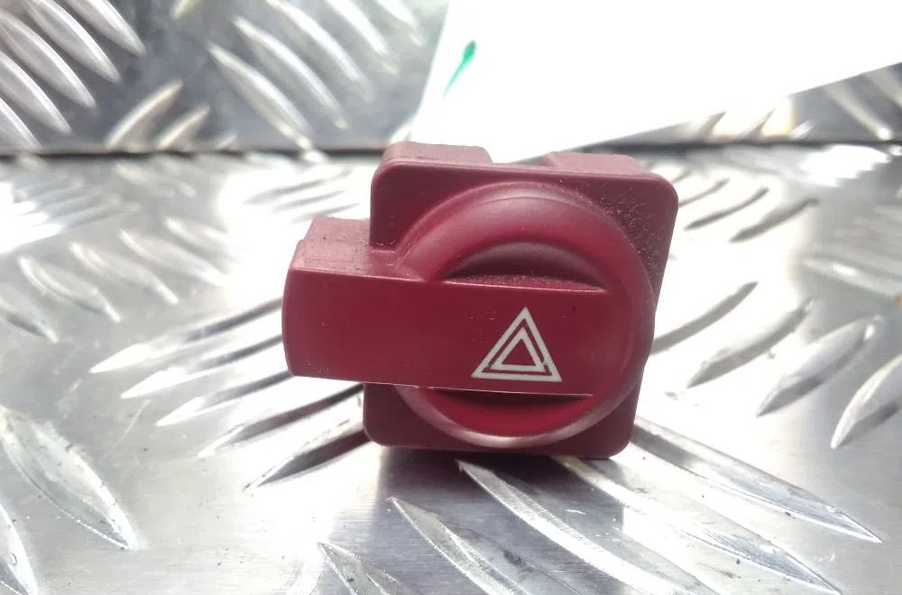 Bouton de warning Citroen C4 Coupé (LA_) 2.0 hdi (2004-2010) occasion
