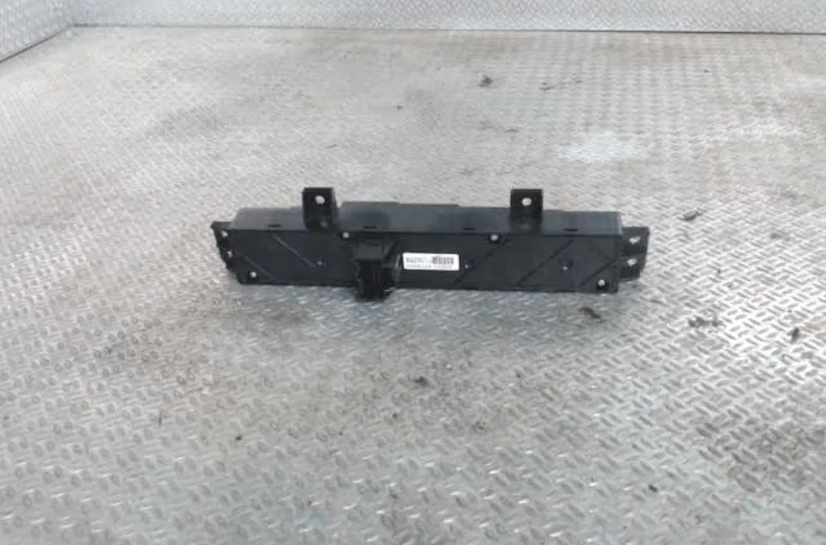 Bouton de warning Opel ANTARA A (L07) 2.2 cdti (2010-2015) occasion — photo 2
