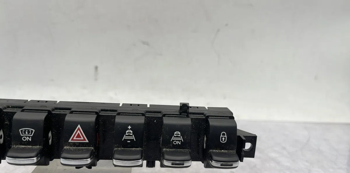 Bouton de warning PEUGEOT 3008 1 PHASE 1 occasion