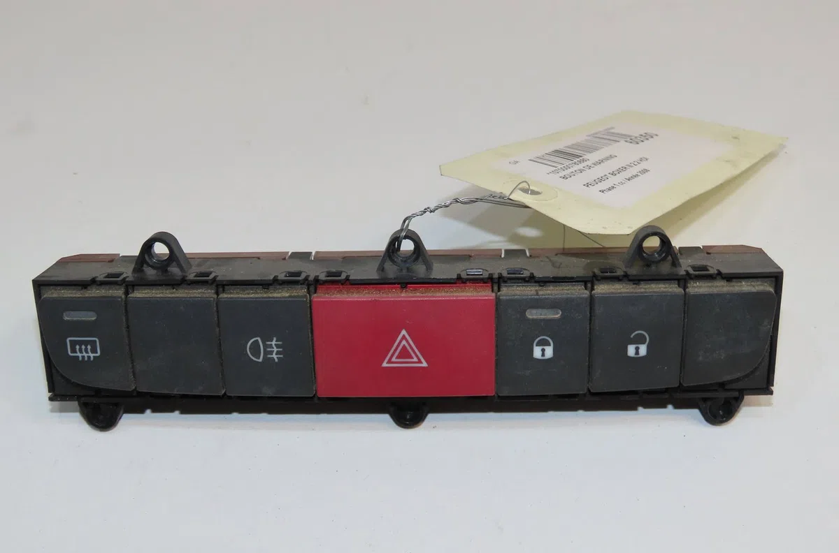 Bouton de warning Peugeot BOXER Camionnette 2.2 hdi 100 (2006) occasion — photo 2