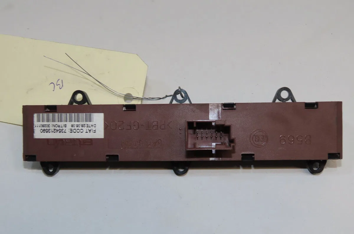 Bouton de warning Peugeot BOXER Camionnette 2.2 hdi 100 (2006) occasion — photo 3