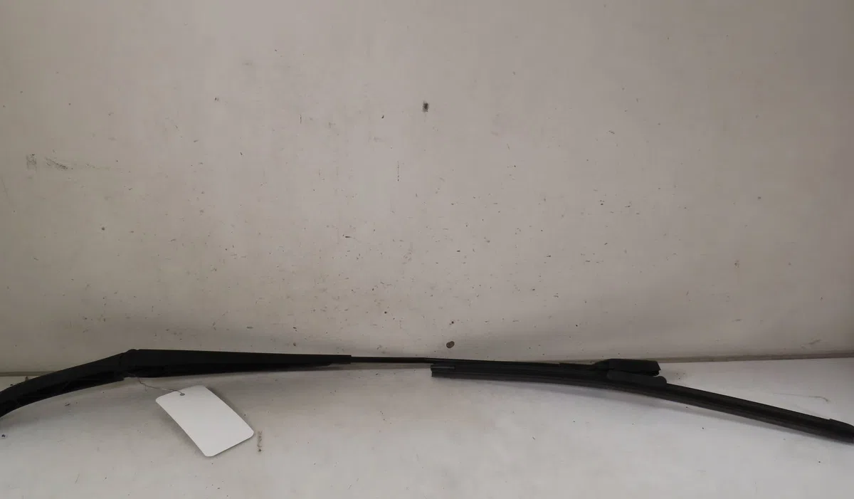 Bras essuie-glace avant droit Alfa romeo GIULIETTA (940_) 1.4 tb (940fxb1a, 940fxb11) (2010-2018) occasion — photo 2