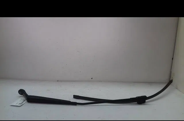 Bras essuie-glace avant droit Peugeot 407 (6D_) 2.0 hdi 135 (6drhrh, 6drhre, 6drhrg, 6drhrj) (2004-2010) 4 portes occasion — photo 3
