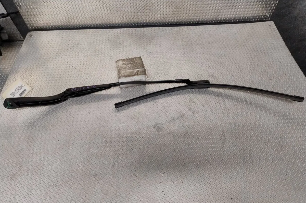 Bras essuie-glace avant droit RENAULT TRAFIC 3 LONG PHASE 1 occasion — photo 2