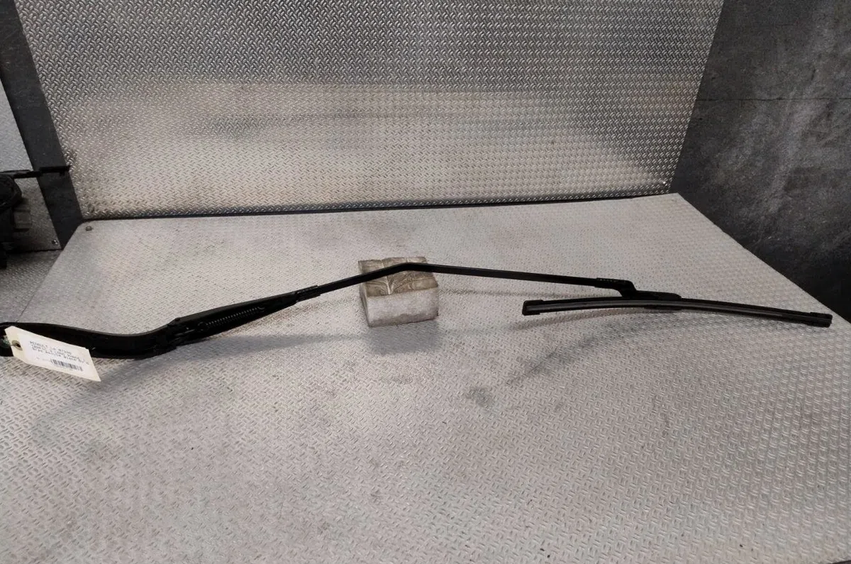 Bras essuie-glace avant gauche RENAULT TRAFIC 3 LONG PHASE 1 occasion — photo 2