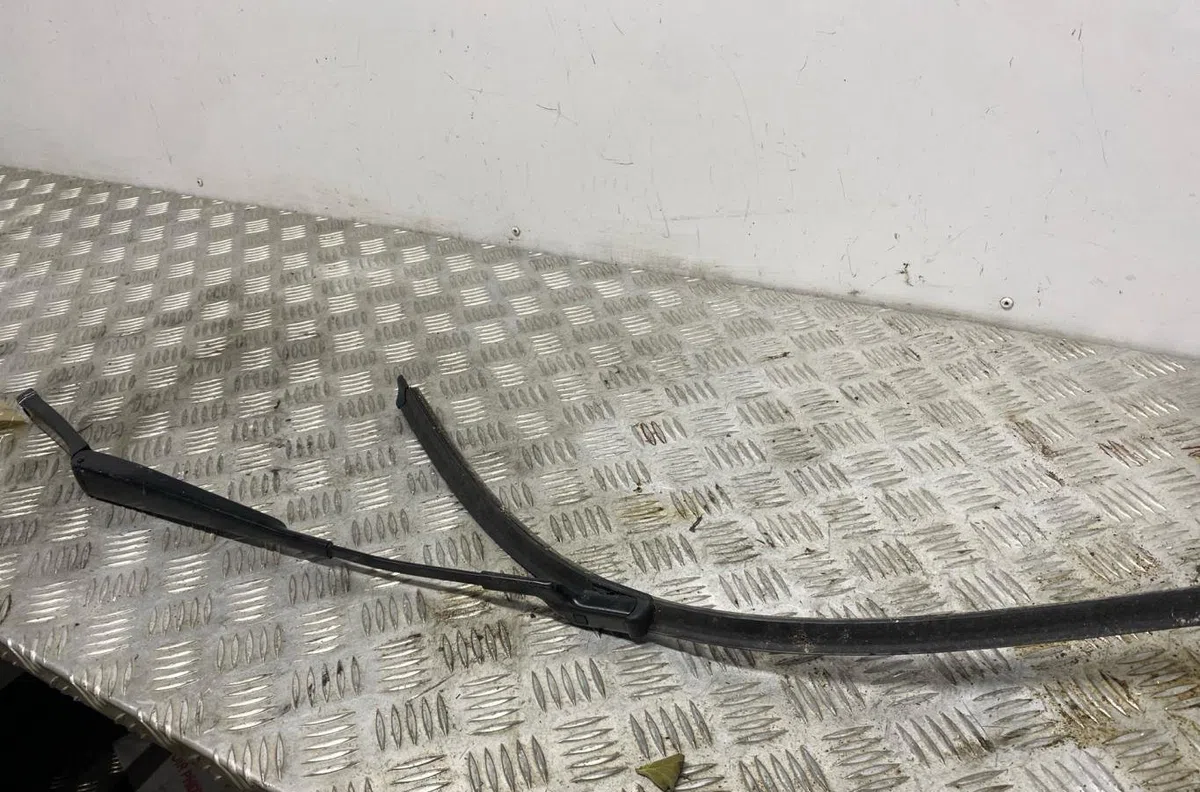 Bras essuie-glace avant gauche SEAT LEON 3 PHASE 2 occasion — photo 2