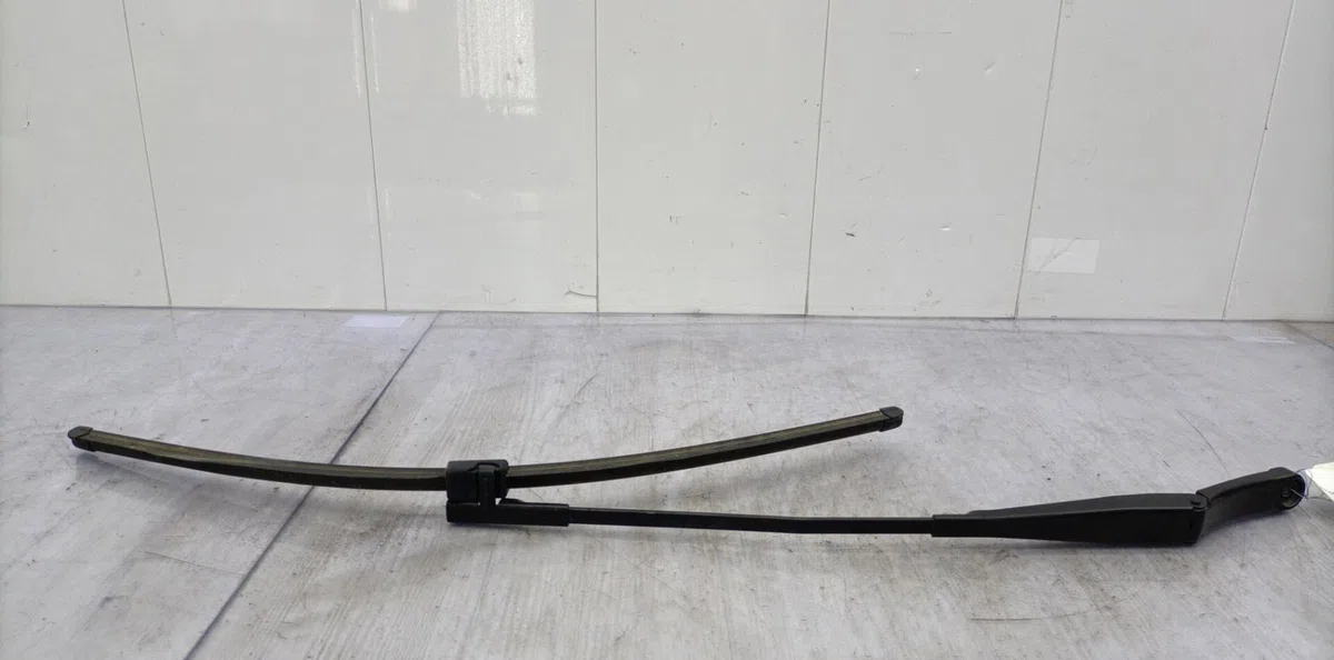 Bras essuie-glace avant gauche VOLKSWAGEN GOLF PLUS PHASE 2 occasion — photo 3