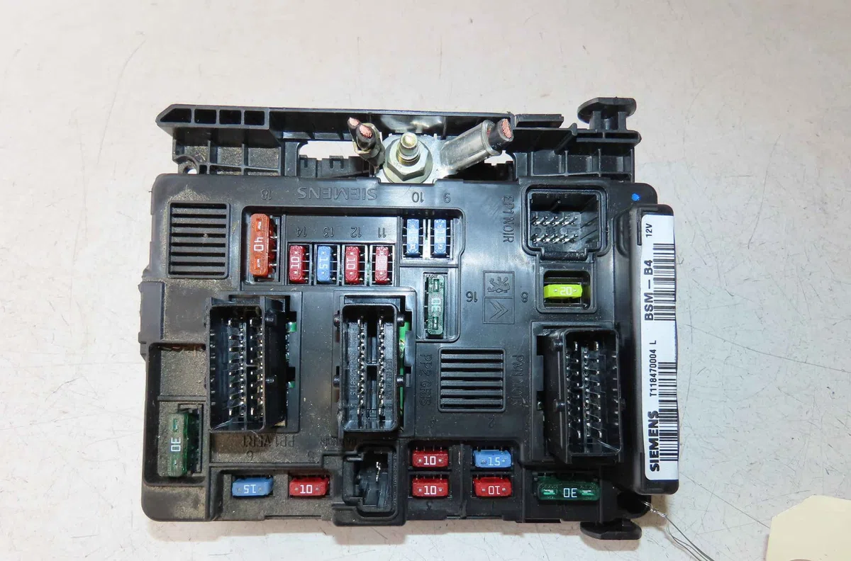 Bsm (boitier servitude moteur) CITROEN C3 I occasion — photo 2