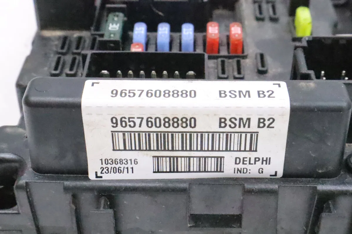 Bsm (boitier servitude moteur) Peugeot 206 (2L_, 2M_) 1.1 (2009-2013) occasion