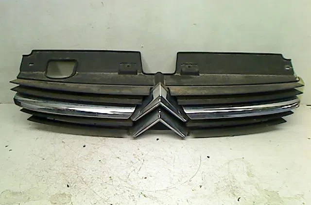 Calandre Citroën C5 I (DC_) 2.0 hdi (dcrhzb, dcrhze) (2001-2004) 5 portes occasion — photo 2