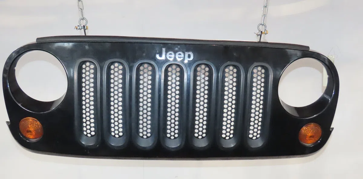 Calandre Jeep WRANGLER III (JK) 2.8 crd (2010) occasion
