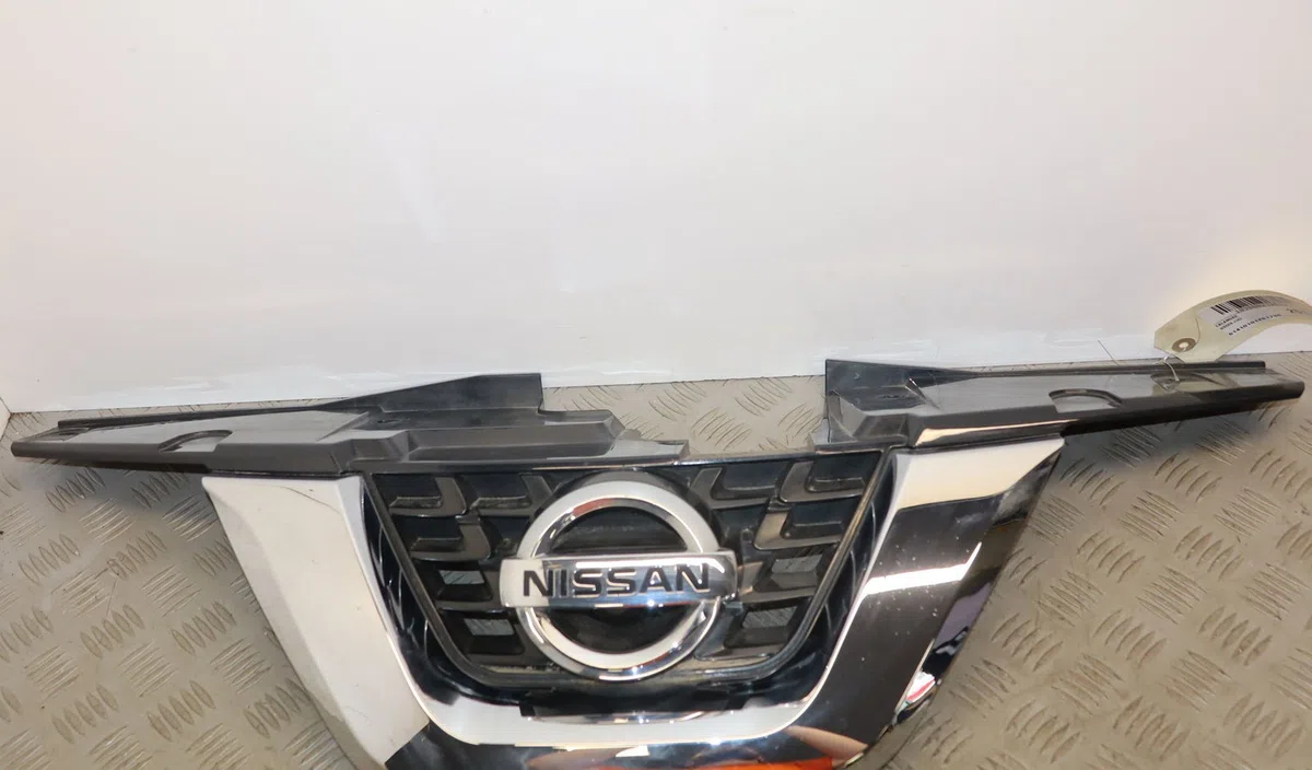 Calandre Nissan JUKE (F15) 1.2 dig-t (2014) occasion — photo 2