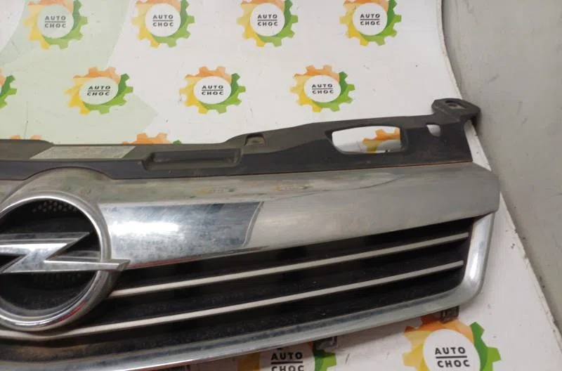 Calandre OPEL ASTRA H PHASE 2 occasion — photo 4