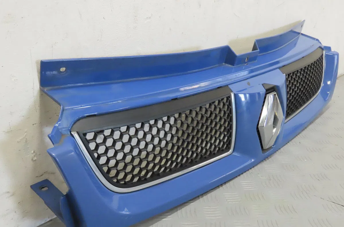 Calandre Renault TRAFIC II Camionnette (FL) 2.5 dci 135 (fl0d) (2003-2006) occasion — photo 2