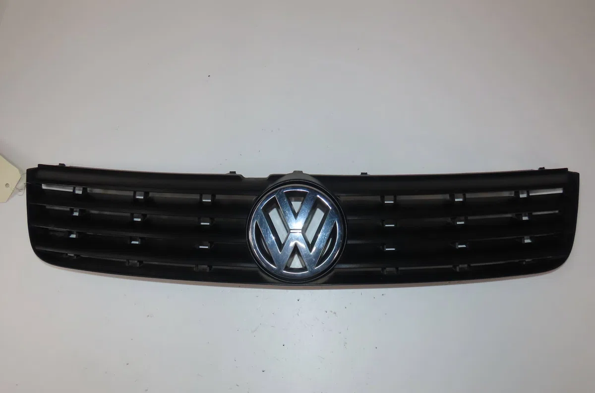 Calandre Volkswagen PASSAT B5 (3B2) 1.9 tdi (1996-2000) occasion — photo 2