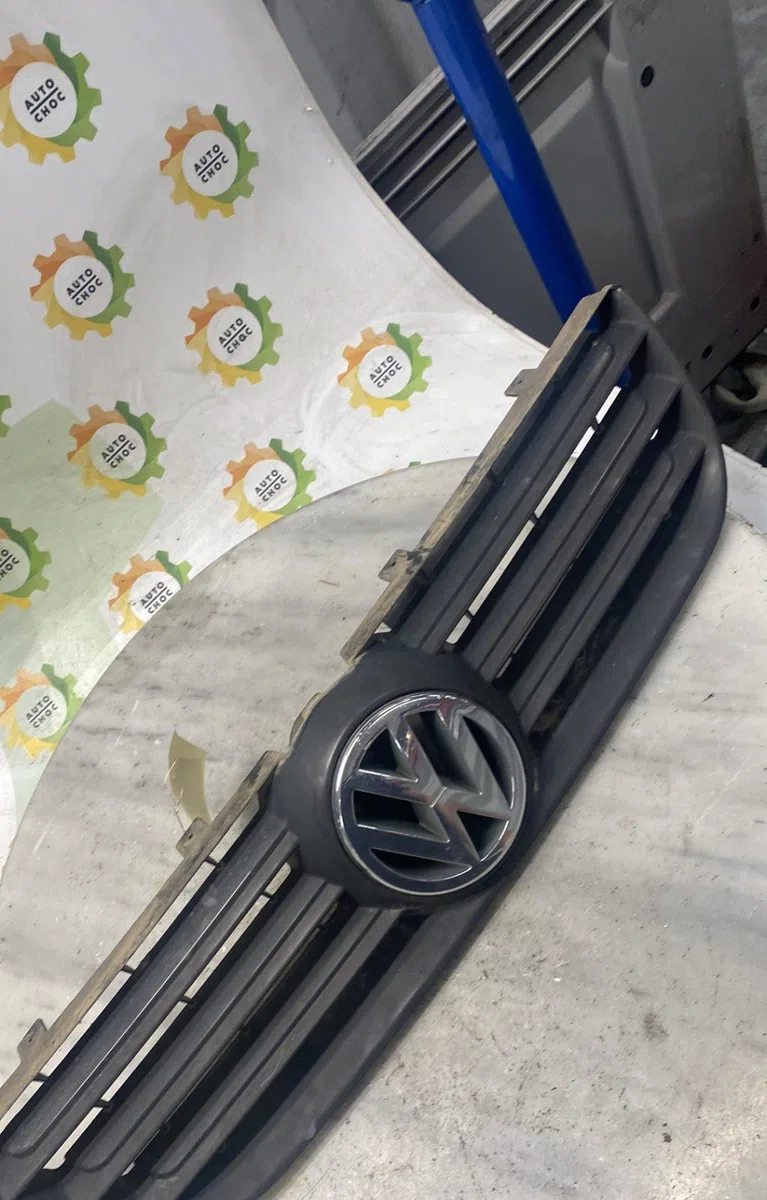 Calandre VOLKSWAGEN POLO 4 PHASE 1 occasion
