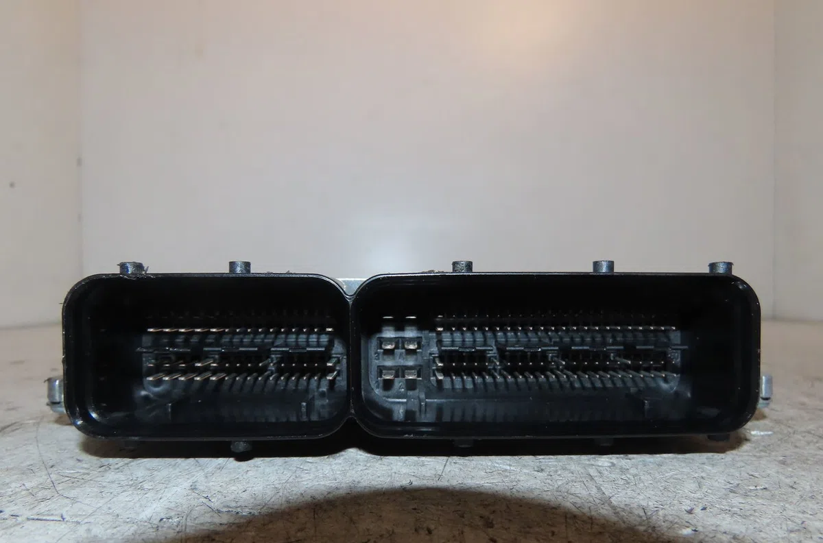 Calculateur moteur Audi A4 B8 (8K2) 3.2 fsi quattro (2007-2012) occasion — photo 3