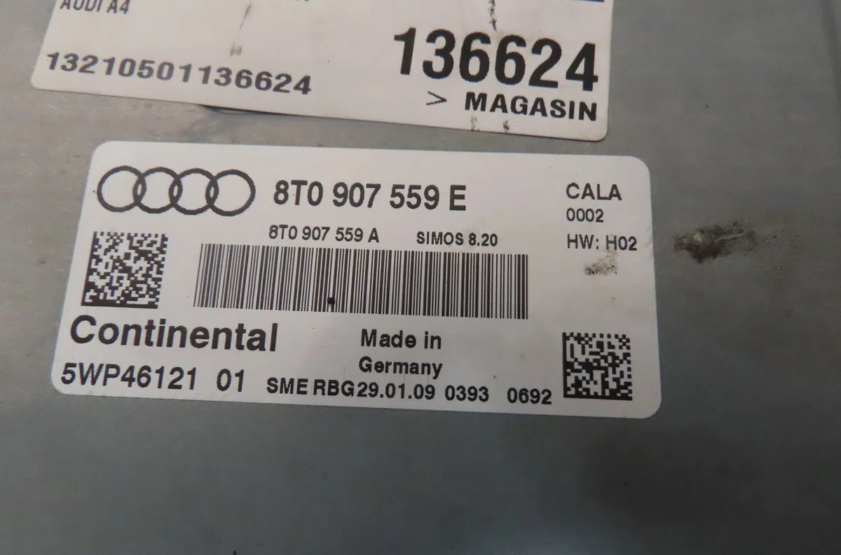 Calculateur moteur Audi A4 B8 (8K2) 3.2 fsi quattro (2007-2012) occasion — photo 4