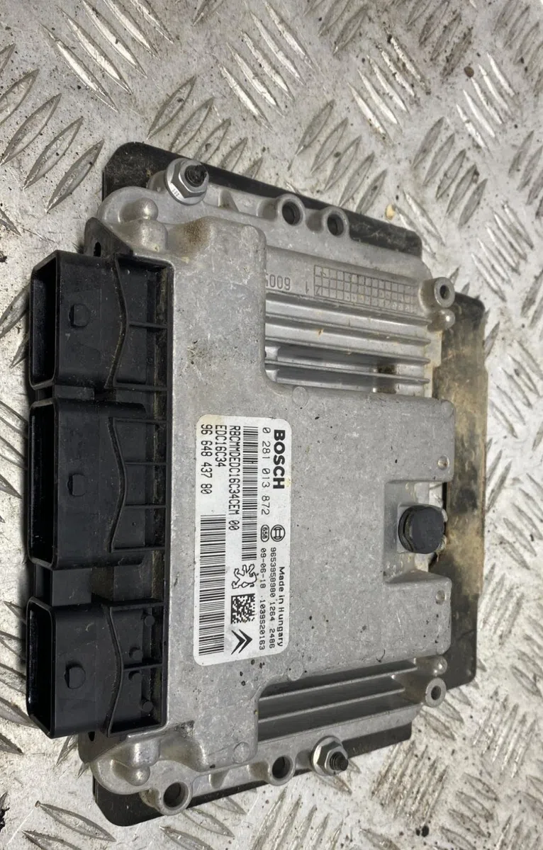 Calculateur moteur CITROEN BERLINGO 2 PHASE 1 occasion